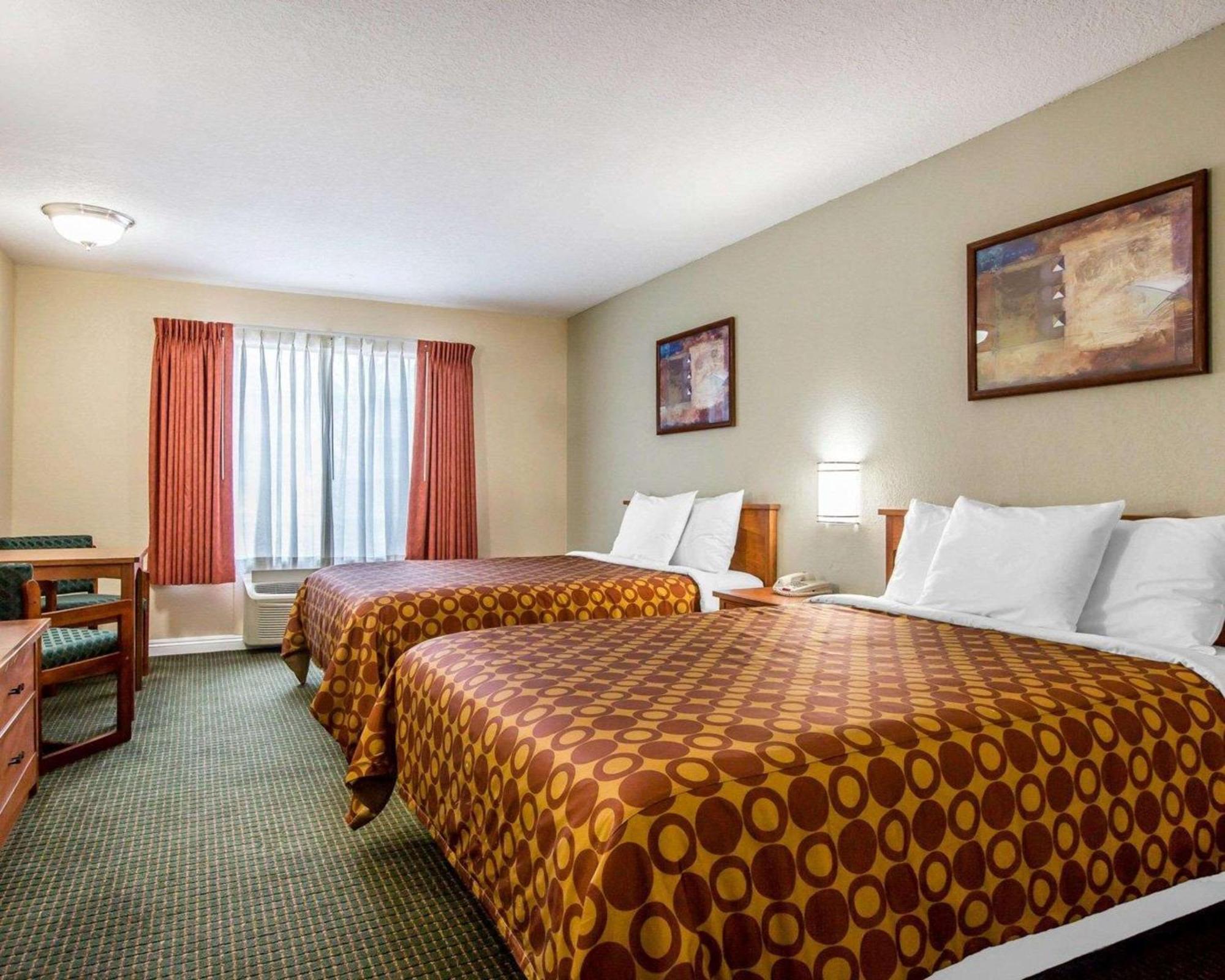 Rodeway Inn San Clemente Beach Exterior photo