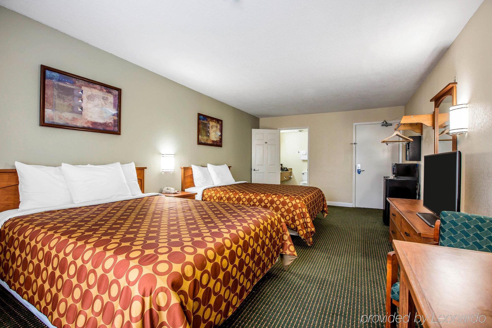 Rodeway Inn San Clemente Beach Exterior photo